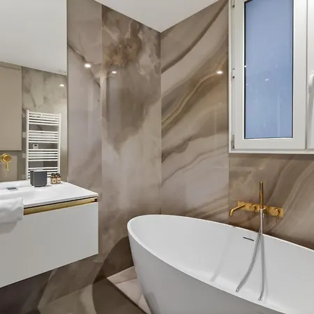 8pers#3chambres#lafayette#paris10#climatisation París